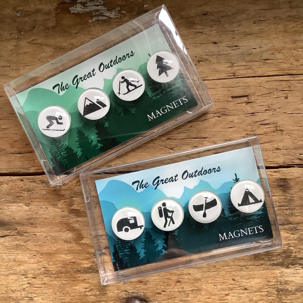 Tanner Glass Set of 4 Outdoor theme fridge magnets. NEW